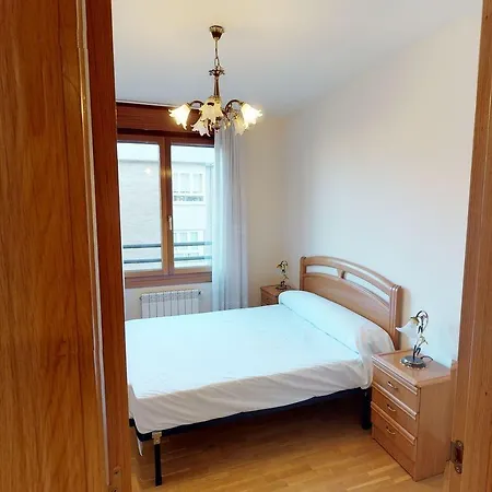 Sleeping Inn -- Guest House -- License Vut 786 -- Two Bedrooms With One Private Bathroom -- No Kitchen Appartamento Gijón